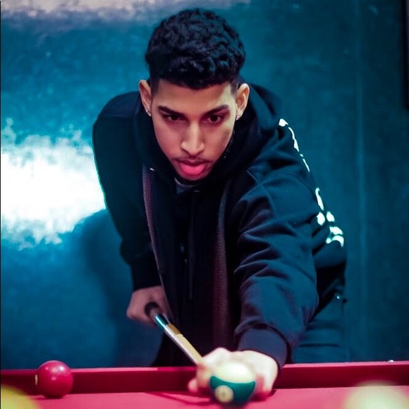 Meet your Posher, Cesar - Picture 1 of 1